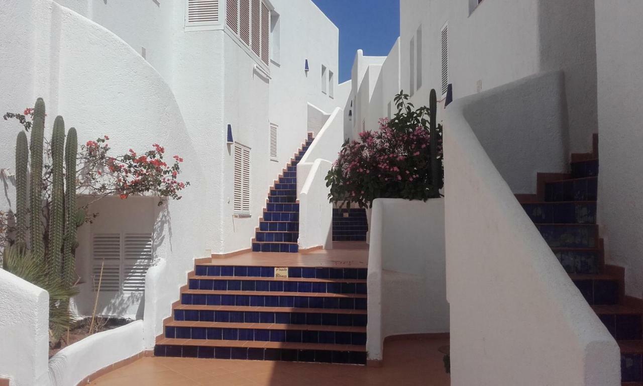 Apartamento Isleta Del Moro, Cabo De Gata Ла Ислета дел Моро Екстериор снимка