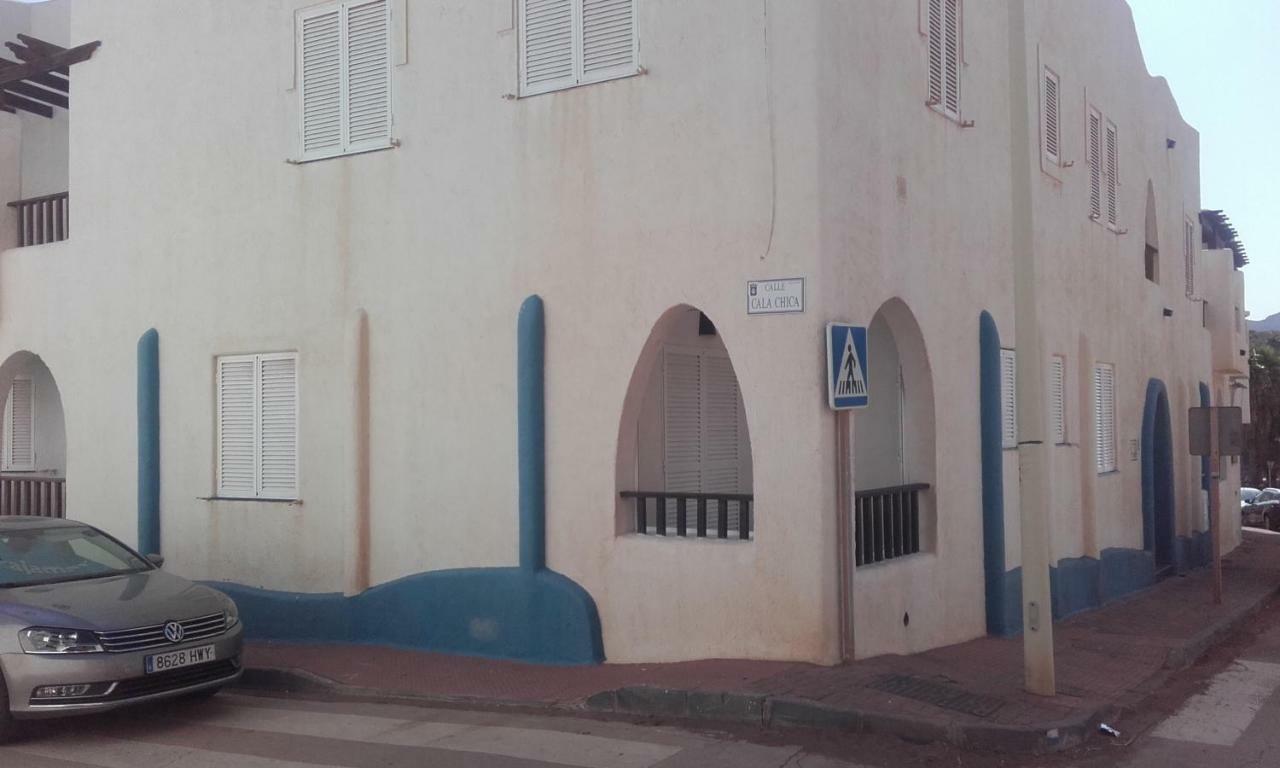 Apartamento Isleta Del Moro, Cabo De Gata Ла Ислета дел Моро Екстериор снимка