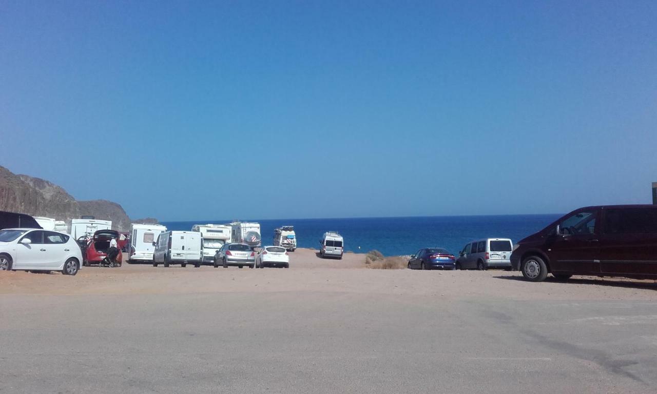 Apartamento Isleta Del Moro, Cabo De Gata Ла Ислета дел Моро Екстериор снимка